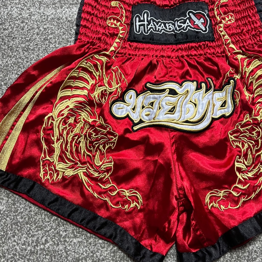 Hayabusa Muay Thai Shorts Mens 32 Red Gold Tiger Embroider Kickboxing MMA Train